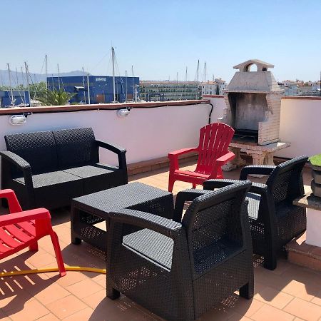 Appartement 80 M2,Port Rhodes D-2 Chambres, Terrasse Panoramique, Vue Sur Le Canal Principal D'艾姆布里亚布拉瓦 外观 照片
