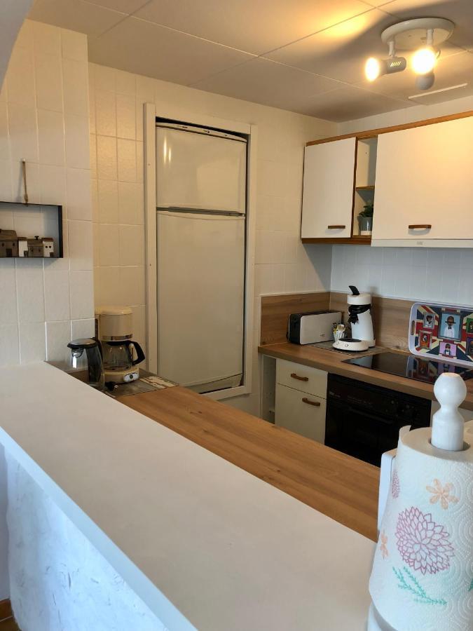 Appartement 80 M2,Port Rhodes D-2 Chambres, Terrasse Panoramique, Vue Sur Le Canal Principal D'艾姆布里亚布拉瓦 外观 照片