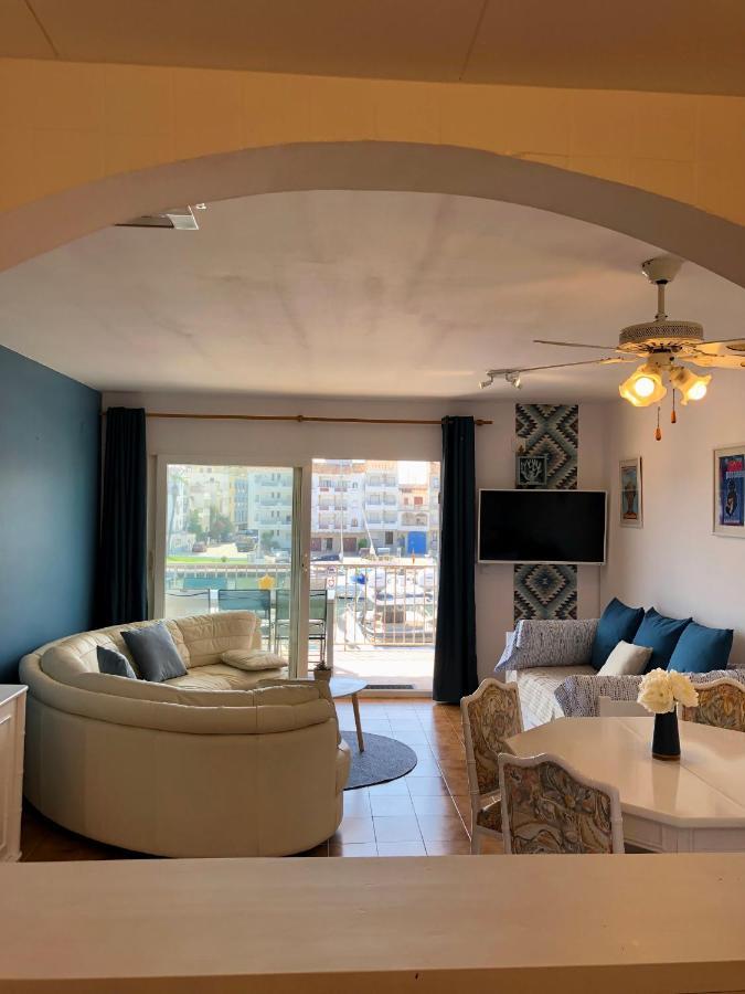 Appartement 80 M2,Port Rhodes D-2 Chambres, Terrasse Panoramique, Vue Sur Le Canal Principal D'艾姆布里亚布拉瓦 外观 照片