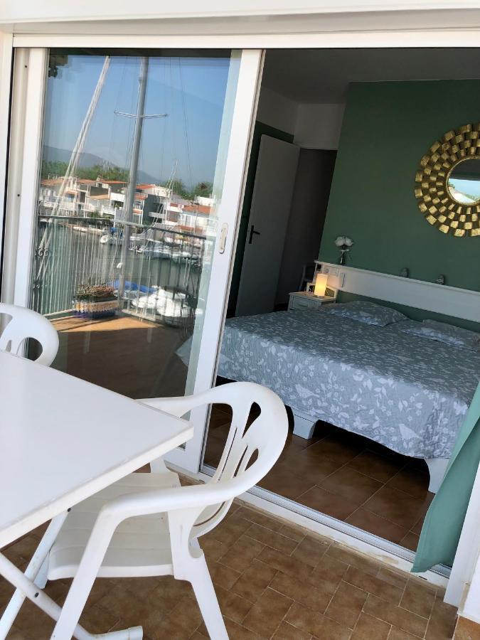Appartement 80 M2,Port Rhodes D-2 Chambres, Terrasse Panoramique, Vue Sur Le Canal Principal D'艾姆布里亚布拉瓦 外观 照片