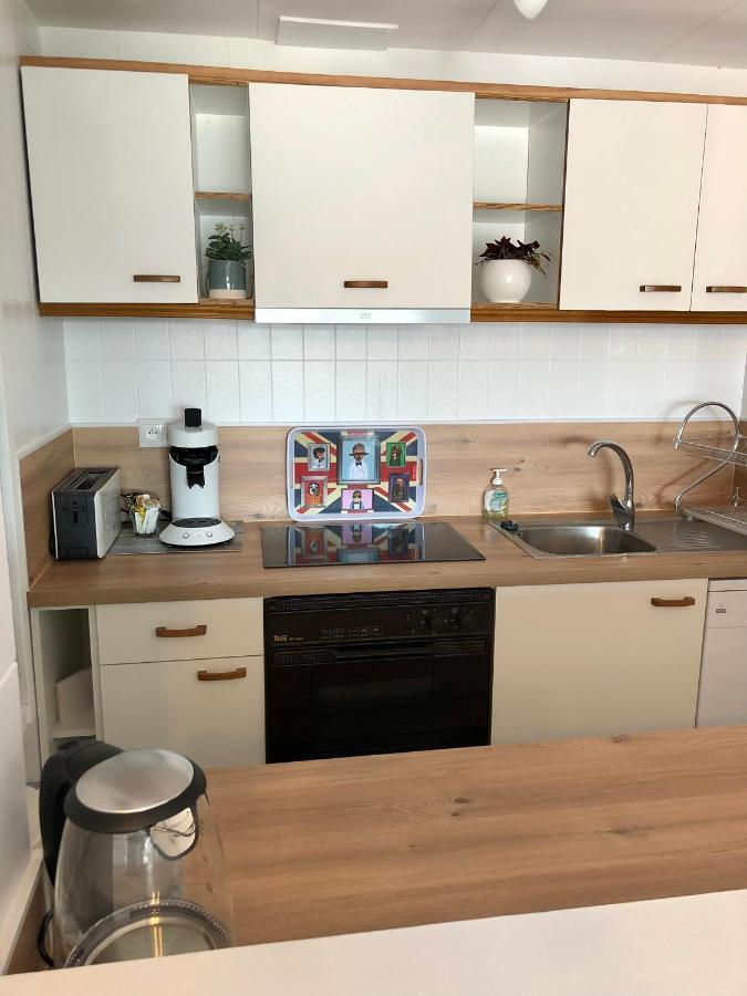 Appartement 80 M2,Port Rhodes D-2 Chambres, Terrasse Panoramique, Vue Sur Le Canal Principal D'艾姆布里亚布拉瓦 外观 照片