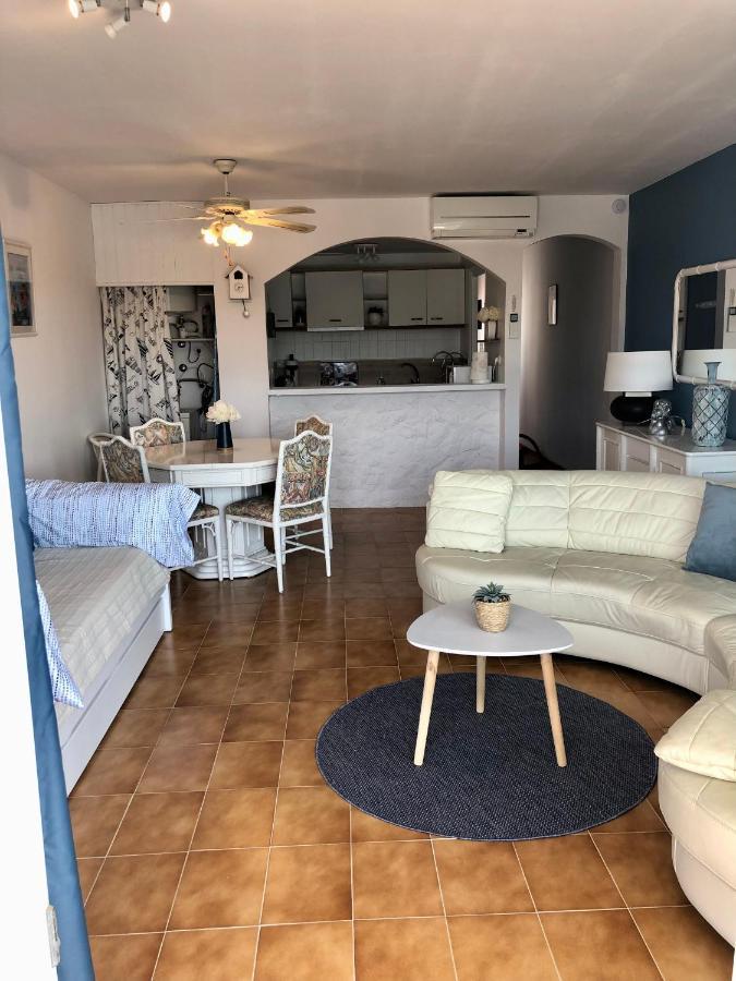 Appartement 80 M2,Port Rhodes D-2 Chambres, Terrasse Panoramique, Vue Sur Le Canal Principal D'艾姆布里亚布拉瓦 外观 照片