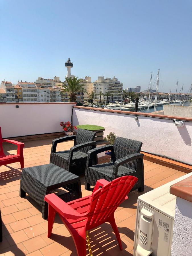 Appartement 80 M2,Port Rhodes D-2 Chambres, Terrasse Panoramique, Vue Sur Le Canal Principal D'艾姆布里亚布拉瓦 外观 照片