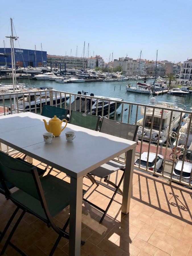 Appartement 80 M2,Port Rhodes D-2 Chambres, Terrasse Panoramique, Vue Sur Le Canal Principal D'艾姆布里亚布拉瓦 外观 照片