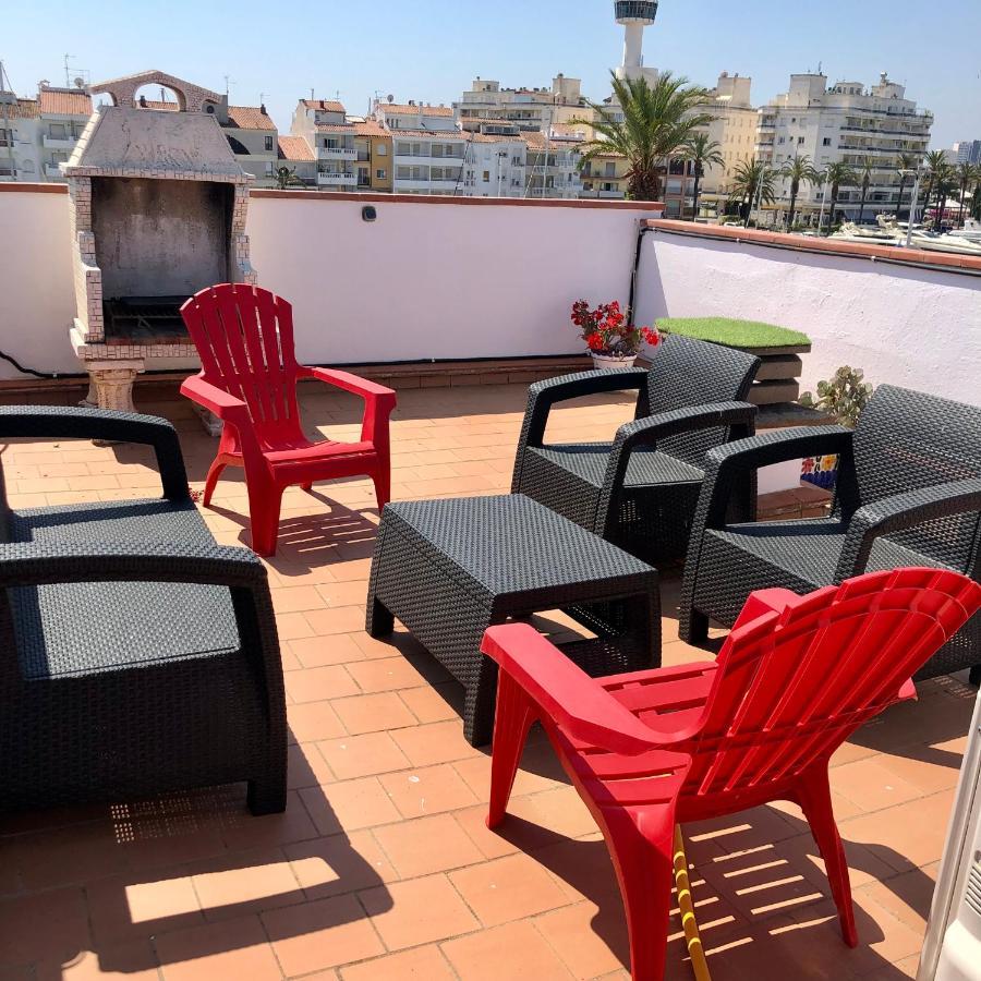 Appartement 80 M2,Port Rhodes D-2 Chambres, Terrasse Panoramique, Vue Sur Le Canal Principal D'艾姆布里亚布拉瓦 外观 照片